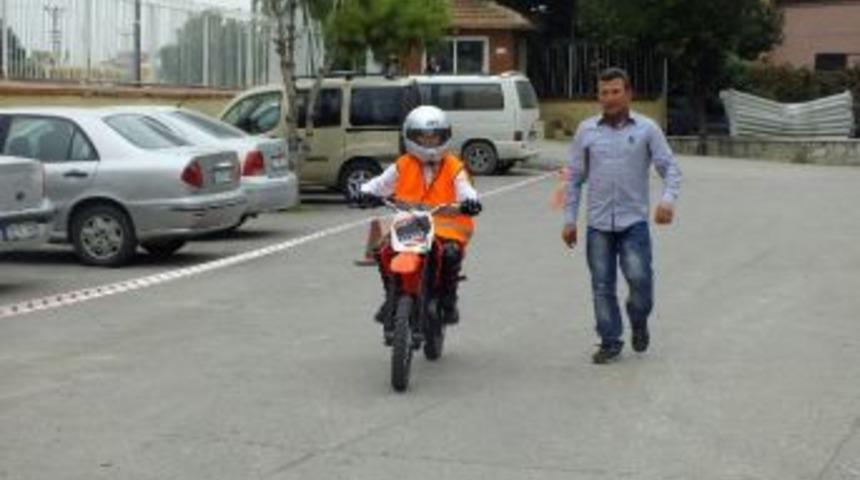 Mersin&rsquo;de Minik &Ouml;ğrenciler Motorsiklet Eğitimi Aldılar