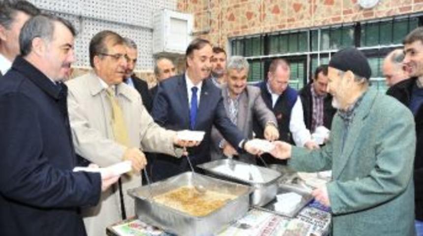 Keskin Aşure Dağıttı