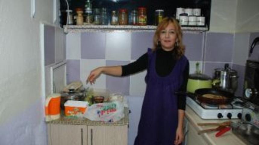 Kafeye Giren Hırsız Kendine &ldquo;omlet&rdquo; Yaptı
