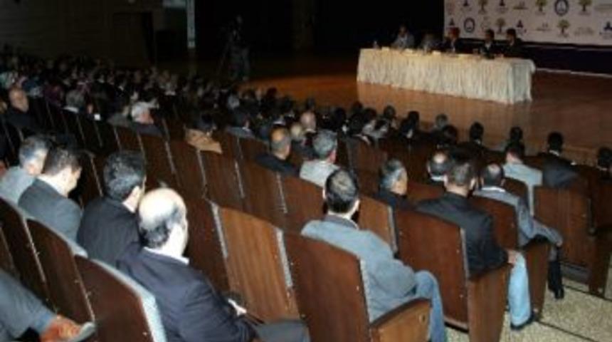&lsquo;yeni D&uuml;nya D&uuml;zeni&rsquo;nde Ortadoğu&rsquo; Konferansı Yapıldı