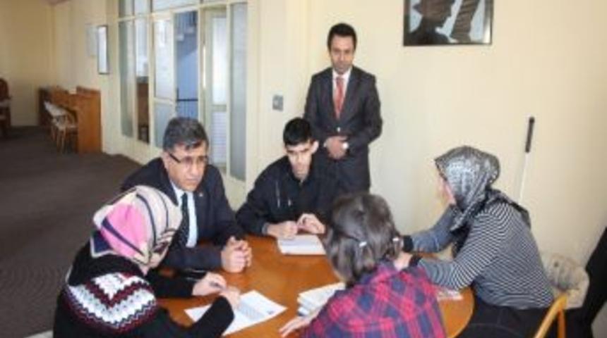 G&ouml;rme Engellilere Okuma Yazma Kursu