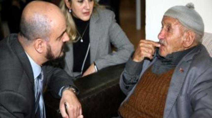 Diş Hekimliği Fak&uuml;ltesi Tarafından Huzurevi&rsquo;nde Diş Taraması Yapıldı