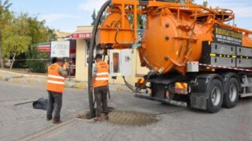 Manavgat'ta Gider Temizlik &Ccedil;alışmaları Başladı