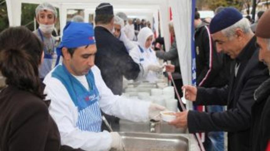 B&uuml;y&uuml;kşehirden Aşure İkramı