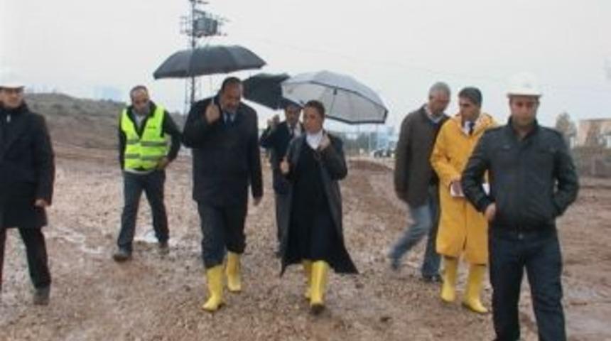 &Ccedil;alık Stat İnşaatını Gezdi