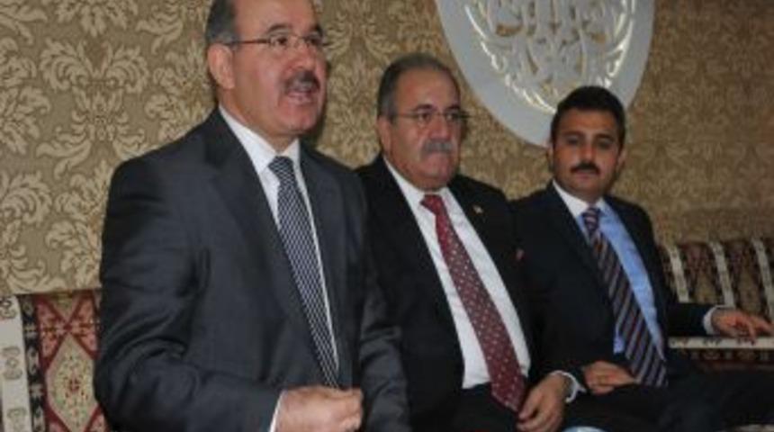 &Ccedil;elik: Esas Ama&ccedil; Darbeyi Ve Darbeciliği Yargılamak