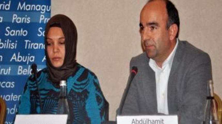 TESEV'in Panelinde Basın &Ouml;zg&uuml;rl&uuml;ğ&uuml; Tartışıldı: Tahamm&uuml;l Şart