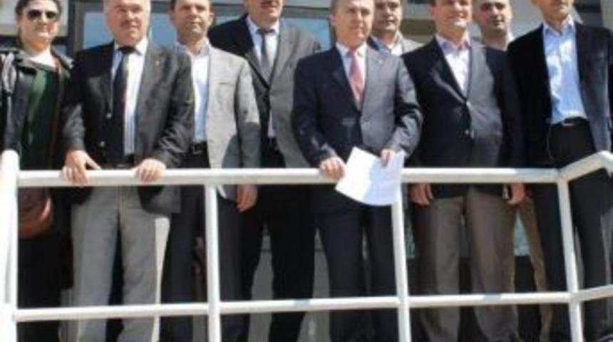 Ak Parti İl Yönetimi'nin Kadına Yönelik Şiddette Karşı Mücadele Ve Dayanışma Günü Mesajı