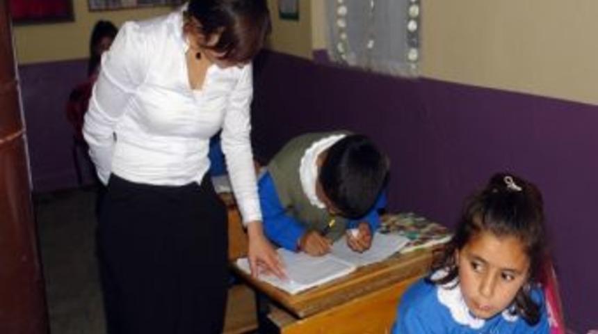 Y&uuml;ksekoda&rsquo;da G&ouml;rev Yapan Fedakar &Ouml;ğretmen