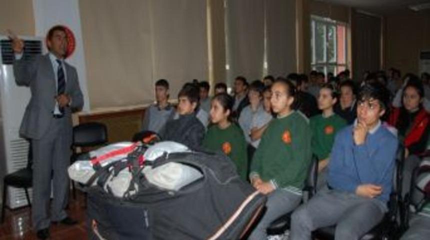 Gençlik Uçuyor Projesi Adana Erkek Lisesi’nde