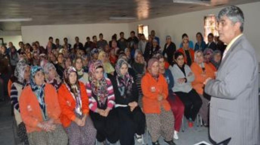 Paketleme Iş&ccedil;ilerine Akdeniz Meyve Sineği Hakkında Seminer Verildi