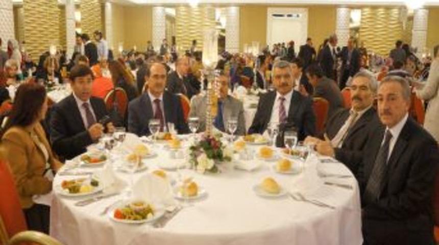 &lsquo;&Ouml;ğretmenler, Cehaletin D&uuml;şmanıdır&rsquo;