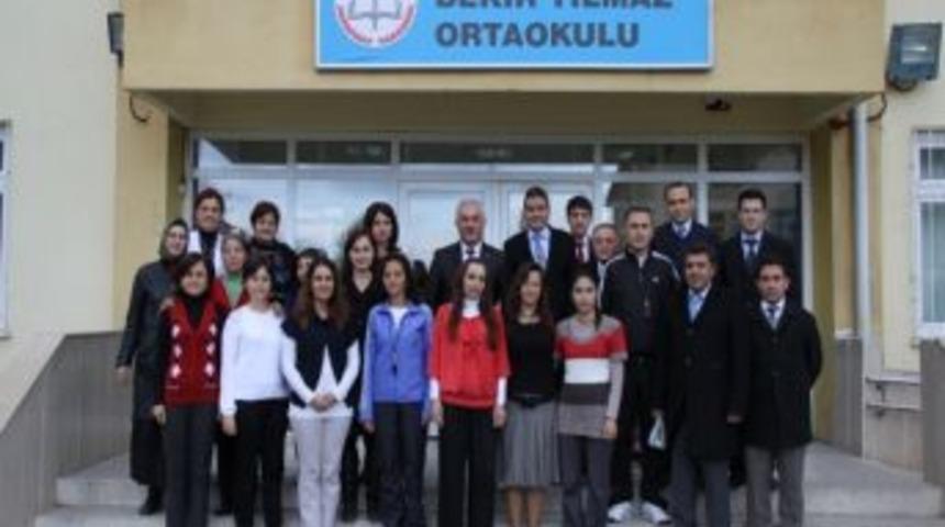 &Ccedil;ubuk Belediye Başkanı &Ouml;zden&rsquo;den &Ouml;ğretmenler G&uuml;n&uuml; Mesajı