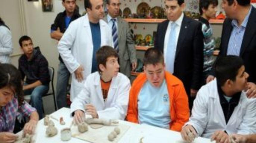 Kepez&rsquo;de Bu Yıl Da Engeller Kalkacak