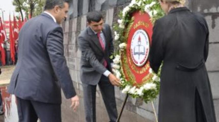 Gaziantep'te '&ouml;ğretmenler G&uuml;n&uuml;' Kutlaması