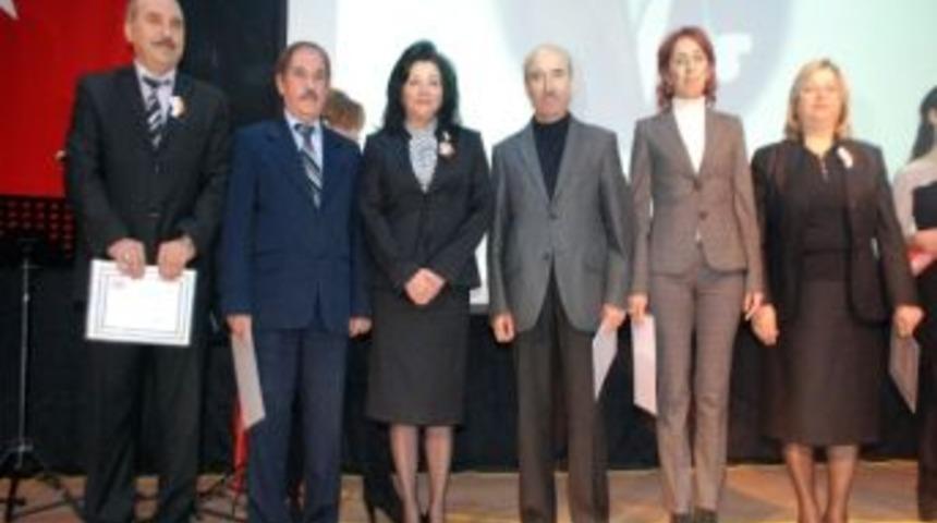 Yalova'da &Ouml;ğretmenler G&uuml;n&uuml; Kutlamaları