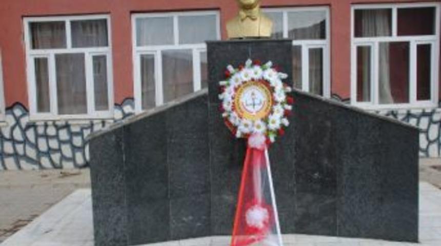 Şemdinli&rsquo;de &Ouml;ğretmenler G&uuml;n&uuml; Kutlamaları