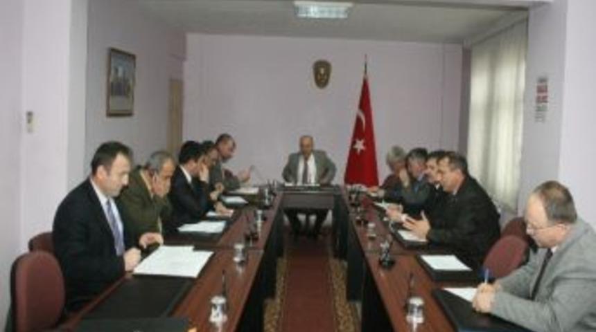 D&uuml;zce İl Enc&uuml;meni 12 G&uuml;ndem Maddesini G&ouml;r&uuml;şerek Karara Bağladı