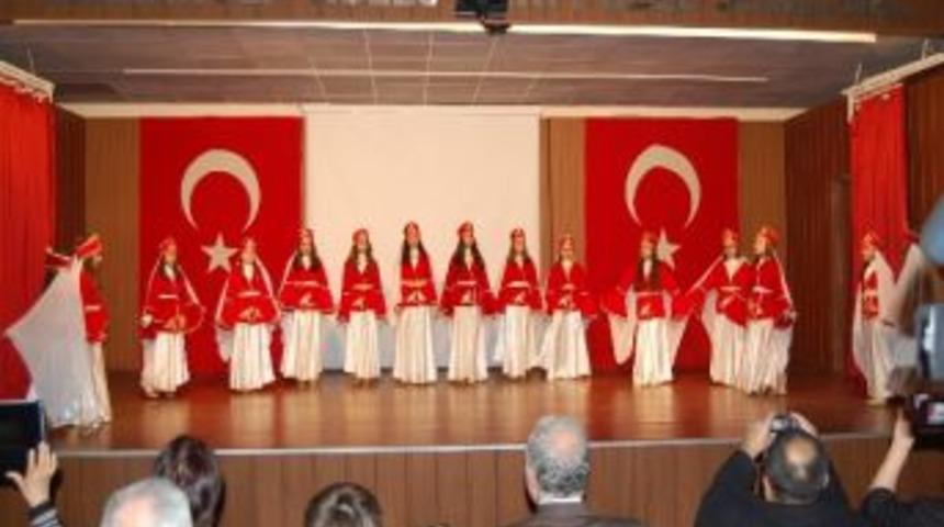 Gkv &Ouml;zel İlkokulunda &Ouml;ğretmenler G&uuml;n&uuml; Şenliği