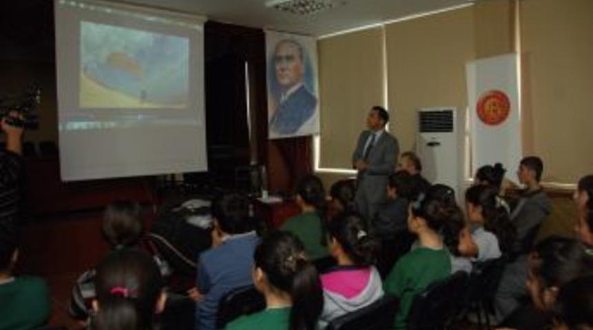 Gen&ccedil;lik u&ccedil;uyor projesi AEL'de