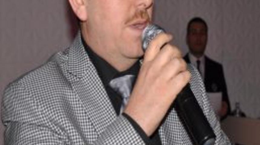 Sendikalara &Ouml;ğretmenlerin Hakları I&ccedil;in Ortak Hareket Etme &Ccedil;ağrısı