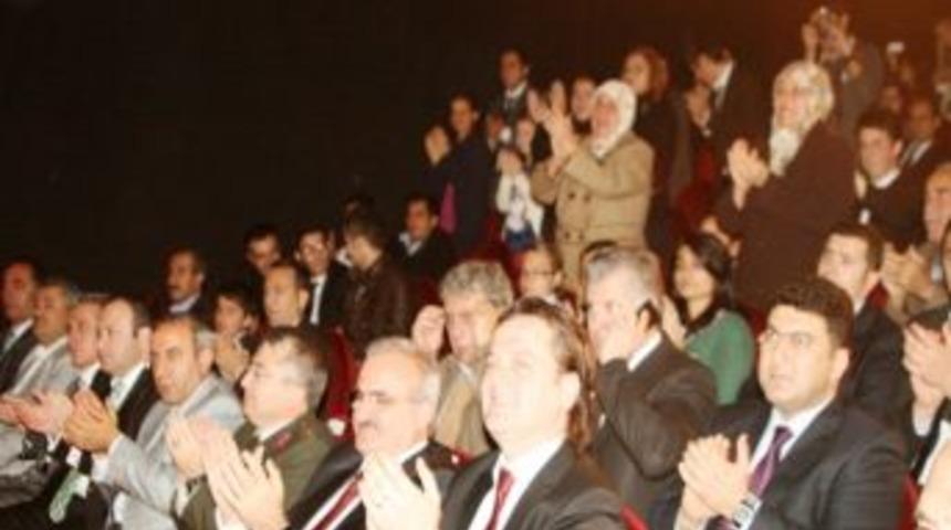 Depremzede &Ouml;ğretmenlerin G&ouml;zyaşları