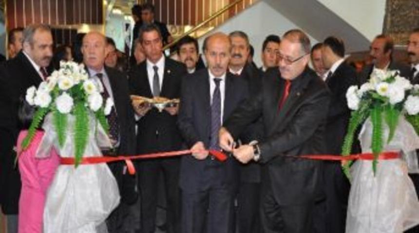 Erzurum&rsquo;da &Ouml;ğretmenler G&uuml;n&uuml; Kutlandı