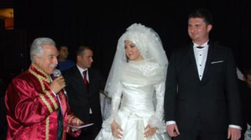 Muammer &Ccedil;alışkan'ın mutlu g&uuml;n&uuml;