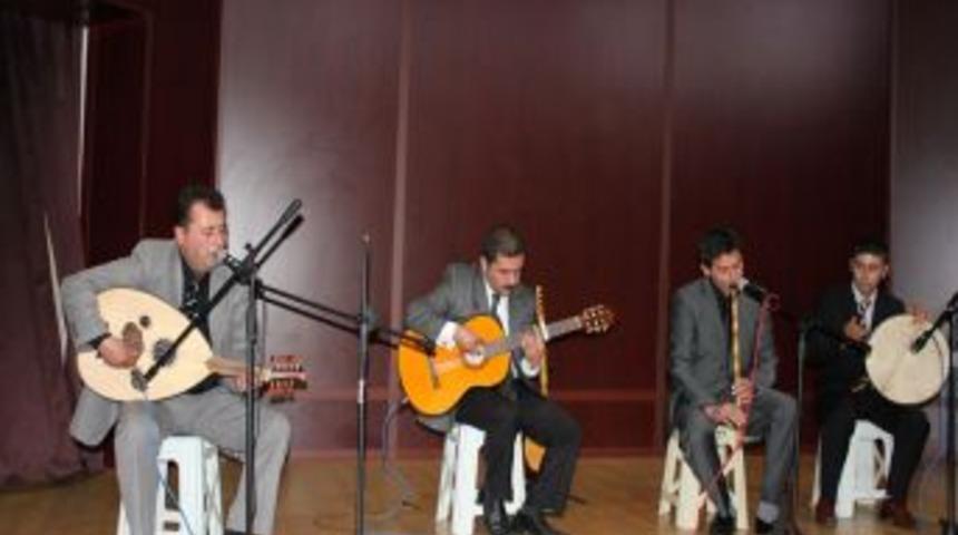 Gazipaşa'da Neşeli &Ouml;ğretmenler G&uuml;n&uuml; Kutlaması