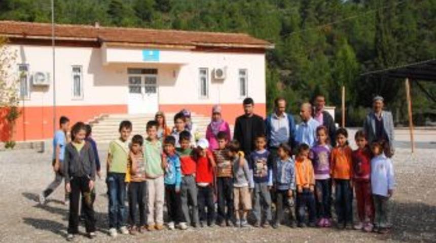 Kızıldağ İlk&ouml;ğretim Okulu'nda Buruk &Ouml;ğretmenler G&uuml;n&uuml; Kutlaması