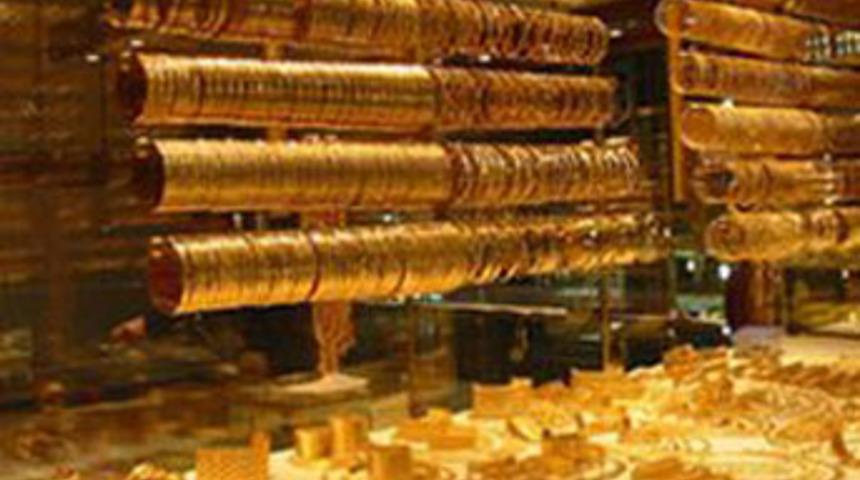 M&uuml;şterilerin altınını &ccedil;alan kuyumcu yakalandı