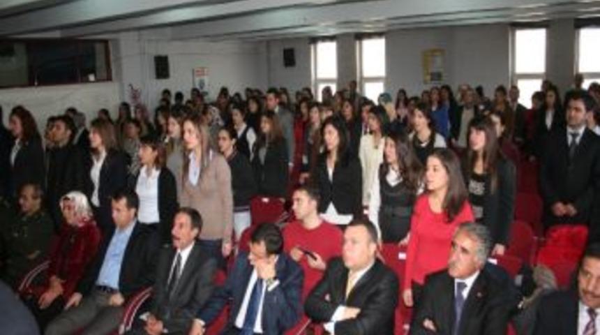 Bulanık'ta &Ouml;ğretmenler G&uuml;n&uuml; Kutlaması