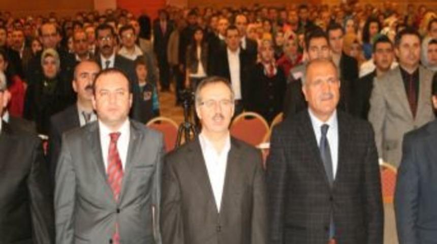 V&ouml;der&rsquo; Den &Ouml;ğretmenler G&uuml;n&uuml; Konferansı