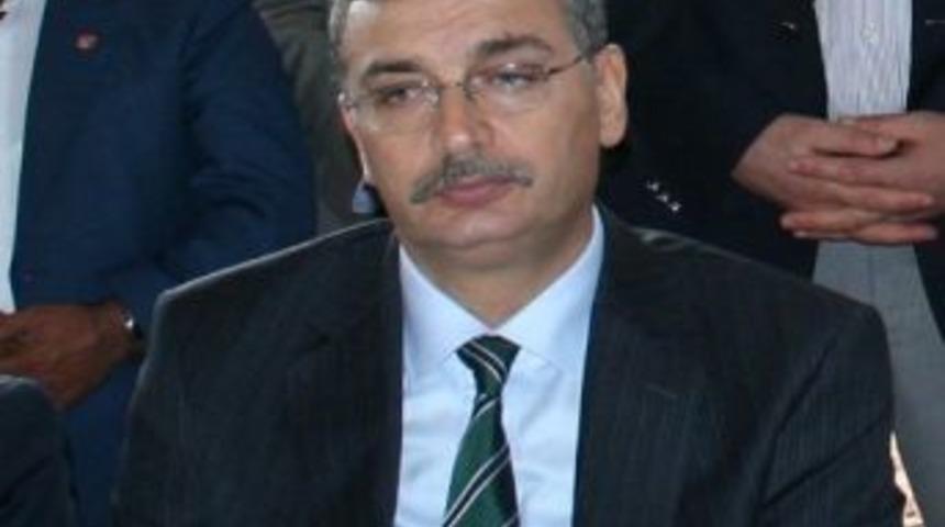 Vali G&uuml;ven&ccedil;'ten '&ouml;ğretmenler G&uuml;n&uuml;' Mesajı