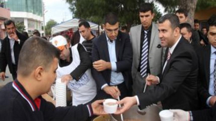 Payas'ta Kazanlar Aşure I&ccedil;in Kaynadı