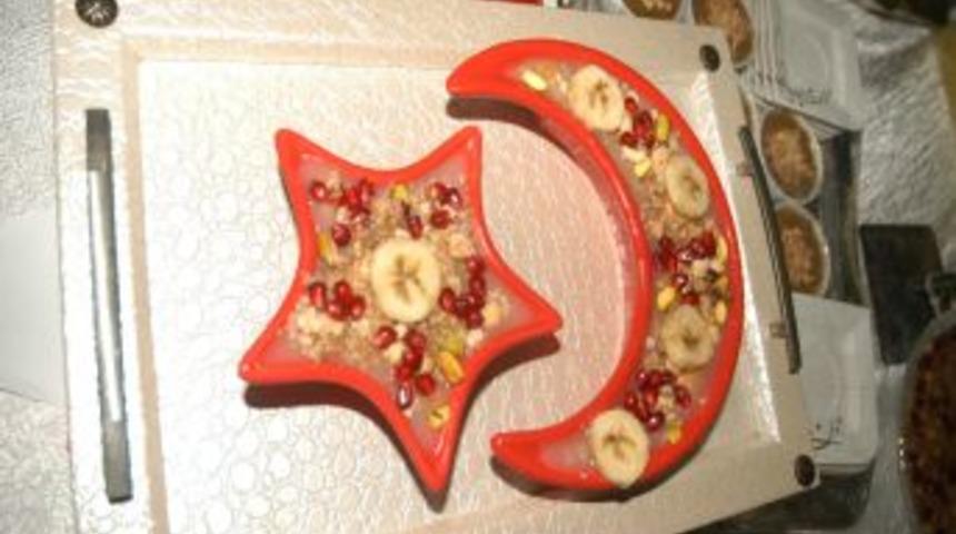 Aşure Yarışmasının Birincisi Altınla &Ouml;d&uuml;llendirildi