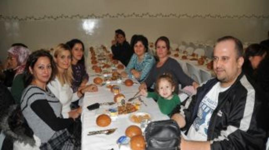 T&uuml;rk Eğitim-sen'den &Ouml;ğretmenler G&uuml;n&uuml; Etkinliği