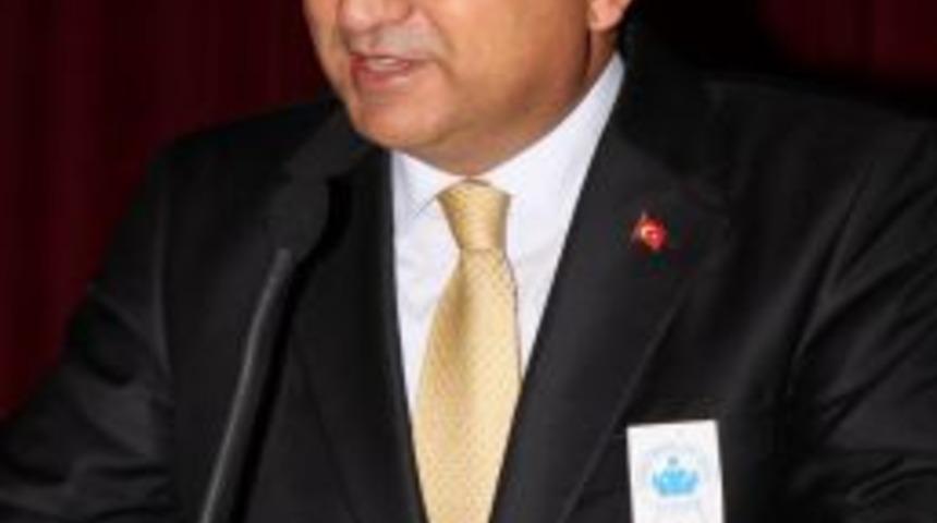 "&Ouml;ğretmenlik, Malzemesi Insan Olan En Kutsal Mesleklerden Biri"