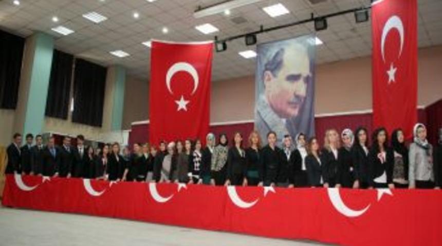 Erzincan'da &Ouml;ğretmenler G&uuml;n&uuml; Kutlandı