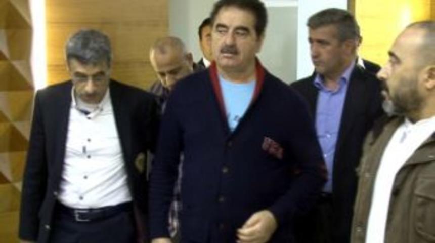 M&uuml;sl&uuml;m G&uuml;rses&rsquo;i Ziyaret Eden Tatlıses: Daha G&ouml;revimiz Bitmedi