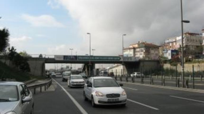 E5'i Daraltan K&ouml;pr&uuml; Yeniden Inşa Edilecek