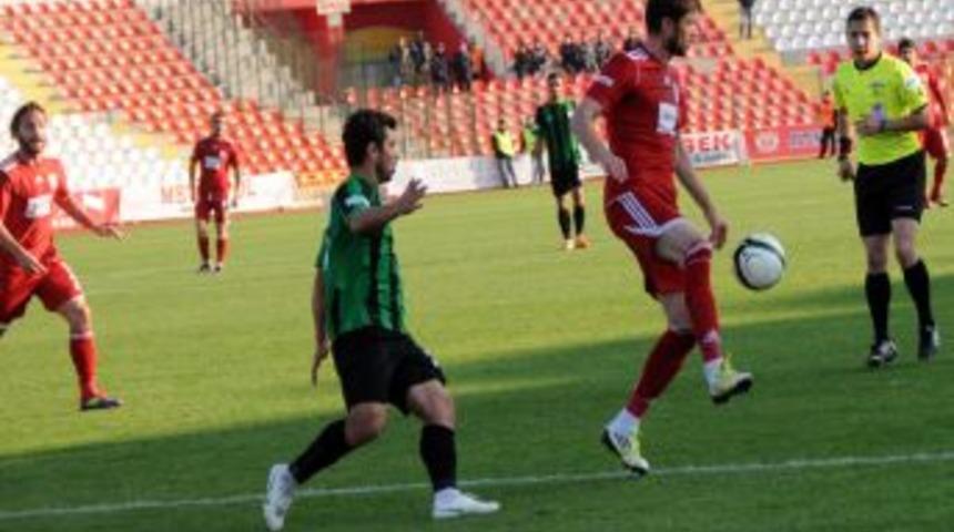 Balıkesirspor: 2 - K&ouml;rfez Futbol Kul&uuml;b&uuml;: 2