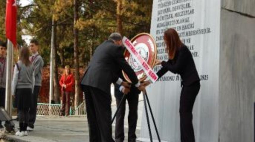 Taşk&ouml;pr&uuml;&rsquo;de &Ouml;ğretmenler G&uuml;n&uuml; Kutlamaları
