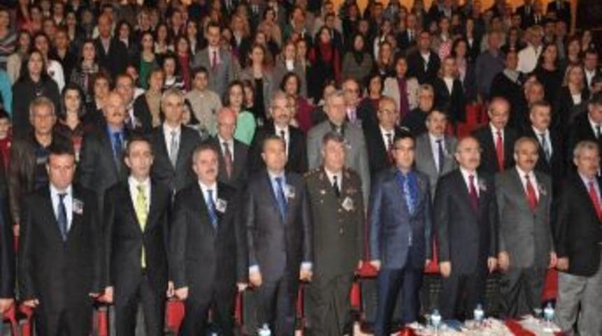 Kırklareli&rsquo;de &Ouml;ğretmenler G&uuml;n&uuml; T&ouml;renle Kutlandı