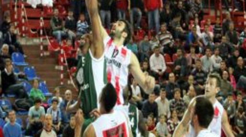 Erdemirspor: 71 - Aliağa Petkim: 61