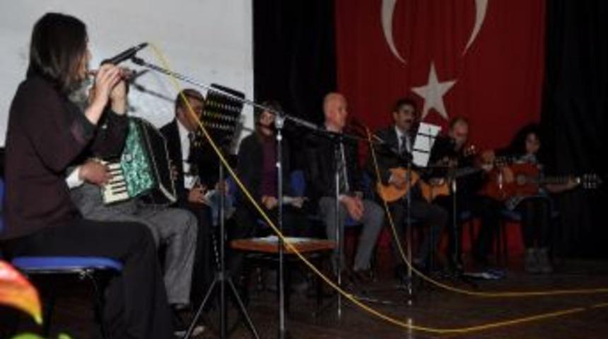 Sapanca&rsquo;da &ldquo;&ouml;ğretmenler G&uuml;n&uuml;&rdquo; Kutlandı