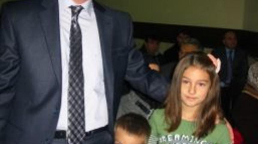 Gediz'de, "24 Kasım &Ouml;ğretmenler G&uuml;n&uuml;" T&ouml;renlerle Kutlandı