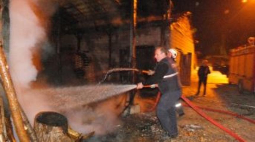 Sandık At&ouml;lyesi K&uuml;l Oldu