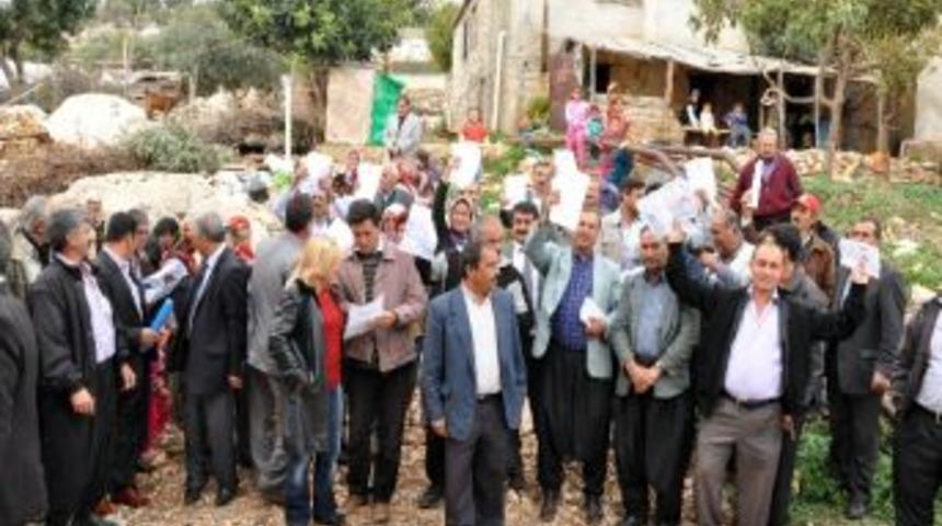 K&ouml;yl&uuml;n&uuml;n Tapu İsyanı