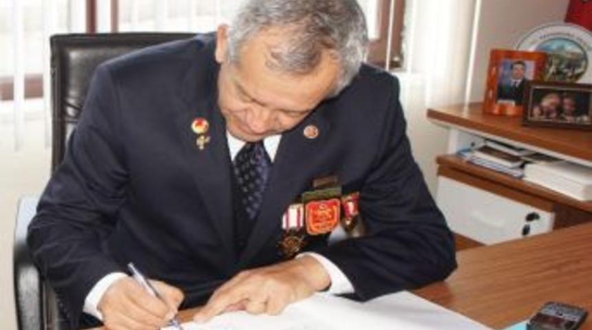 T&uuml;rkiye Muharip Gaziler Derneği Kastamonu Şubesi Başkanlığı&rsquo;na Ali Cesuroğlu Se&ccedil;ildi